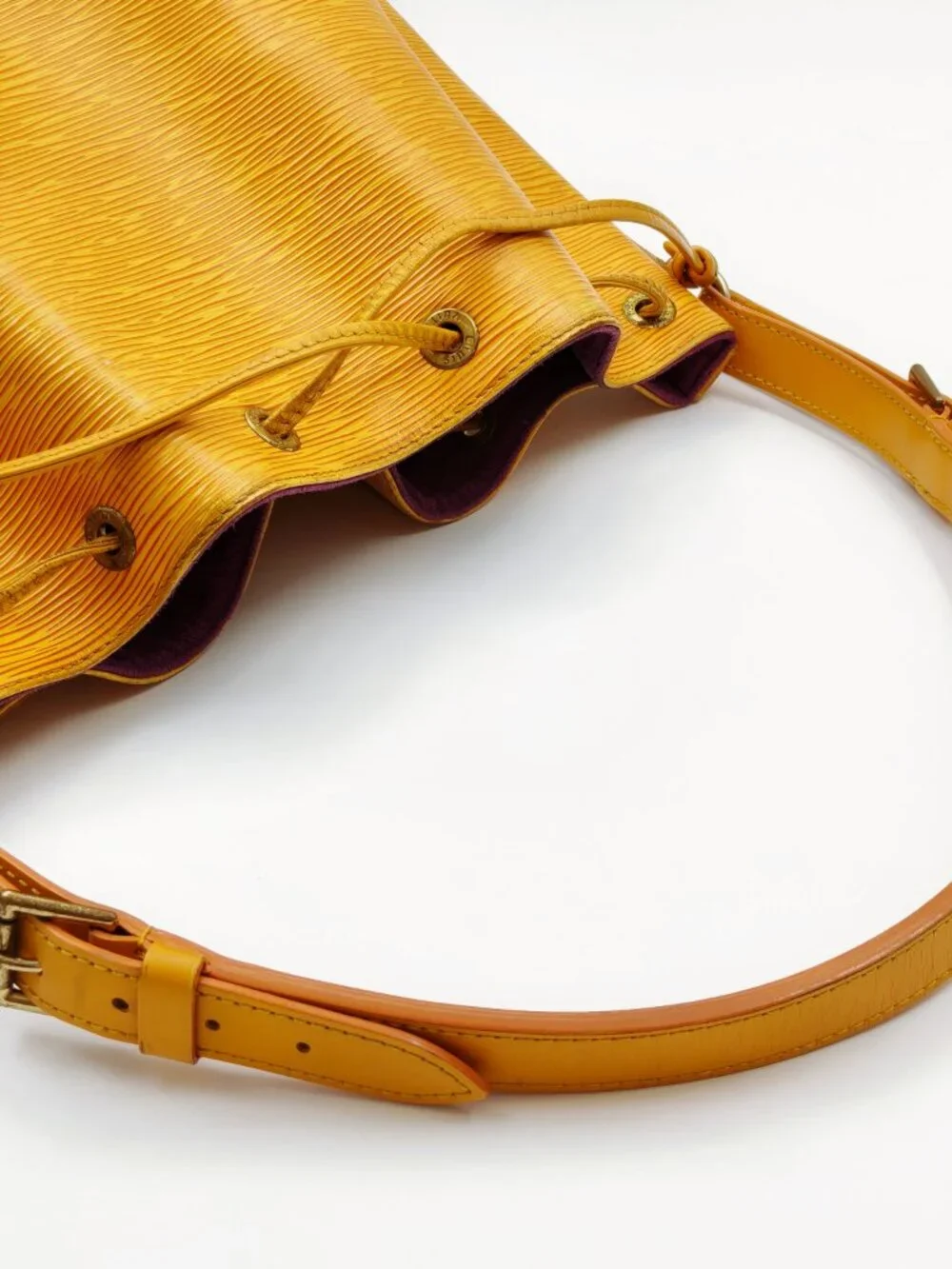 Louis Vuitton Epi Noé PM Yellow Tassil Leather Bucket Shoulder Bag